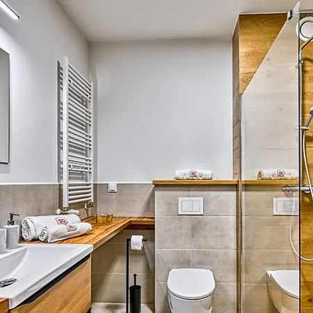 A5 Z Basenem, Sauną, Jacuzzi, Siłownią - 5d Apartament Szklarska Poręba